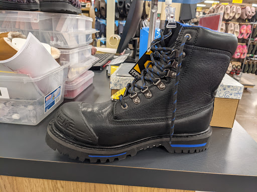 Grocery Store «Fred Meyer», reviews and photos, 14700 SE McLoughlin Blvd, Milwaukie, OR 97267, USA