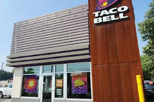 Taco Bell image