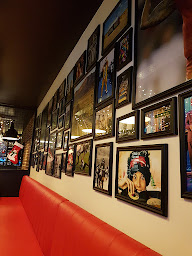 Photo n°69 de Roadside | Burger Restaurant Laval à Laval ()