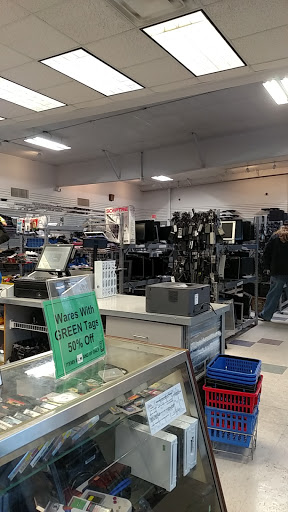 Thrift Store «Goodwill Computer & Electronics», reviews and photos