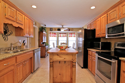 Real Estate Agents «Joe Hayden Real Estate Team», reviews and photos, 10525 Timberwood Cir #100, Louisville, KY 40223, USA