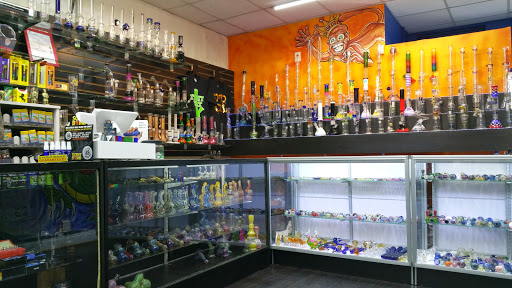 Tobacco Shop «Puff Puff Pass Smoke Shop», reviews and photos, 125 W Sunrise Blvd, Fort Lauderdale, FL 33311, USA