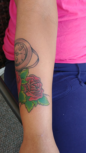 Tattoo Shop «X Treme Tattoo & Piercing», reviews and photos, 4026 Colorado Ave, Village of Sheffield, OH 44054, USA