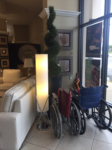 Furniture Store «Family Furniture & Mattress Galleries», reviews and photos, 8626 US-441, Leesburg, FL 34788, USA