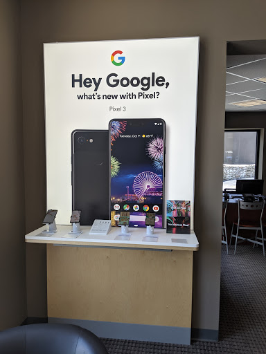 Cell Phone Store «Verizon Authorized Retailer – Cellular Sales», reviews and photos, 535 W Lancaster Ave, Berwyn, PA 19312, USA