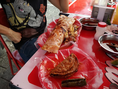 Tacos de barbacoa estilo Tamazula El Güero