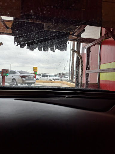 Car Wash «Bee Clean Car Wash», reviews and photos, 13011 Silicon Dr, San Antonio, TX 78249, USA