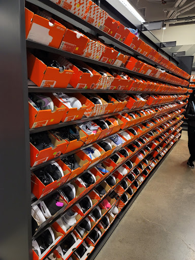 Sporting Goods Store «Nike Clearance Store», reviews and photos, 40-24 College Point Blvd, Flushing, NY 11354, USA