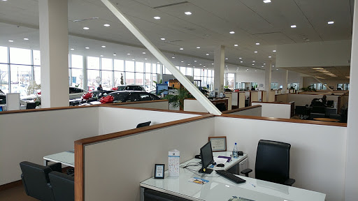 BMW Dealer «BMW of Sterling», reviews and photos, 21710 Auto World Cir, Sterling, VA 20166, USA