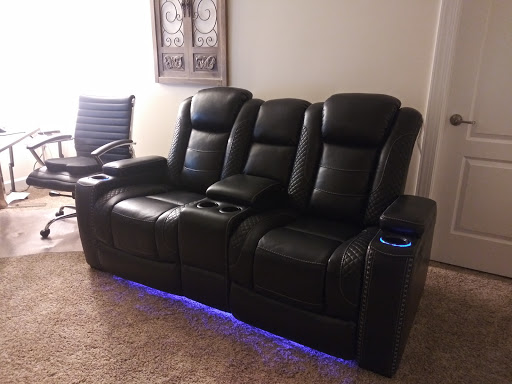 Marlo Furniture Liquidation Center Furniture Store, 4040 Plank Rd, Fredericksburg, VA 22407, USA, 