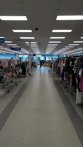 Clothing Store «Ross Dress for Less», reviews and photos, 30 Malphrus Rd, Bluffton, SC 29910, USA