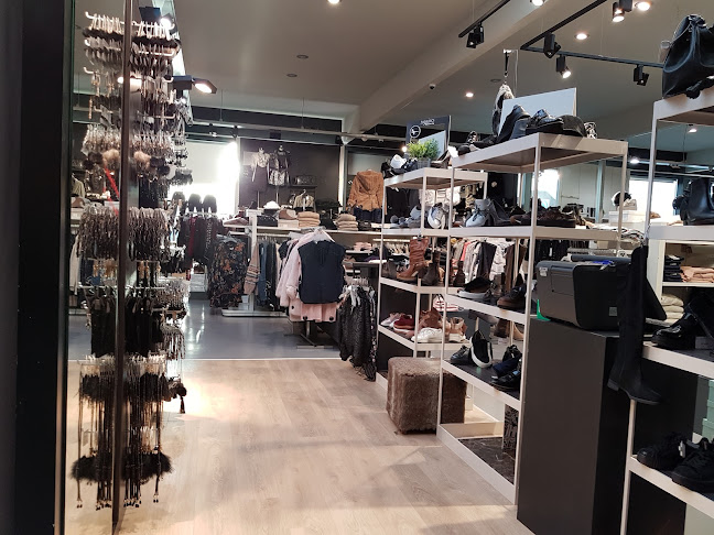 Beoordelingen van Intro-Fashionstore in Aalst - Kledingwinkel
