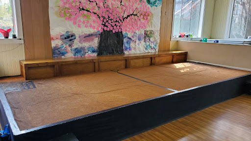 End Of The Roll Flooring Centres - Vancouver, 2774 Rupert St, Vancouver, BC V5M 4H4