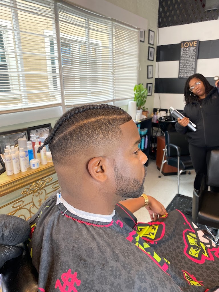 SWIZZLECUTS, Lexington 24416