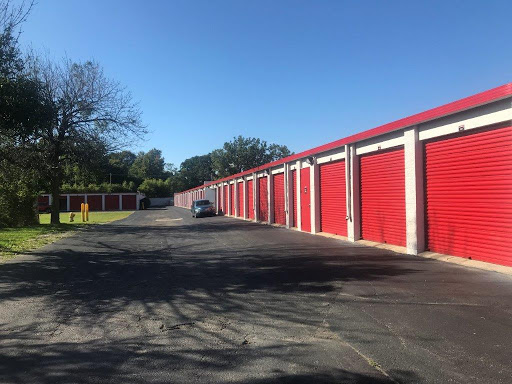 Self-Storage Facility «Simply Self Storage - Charter Township/Groesbeck», reviews and photos, 36261 Groesbeck Hwy, Charter Twp of Clinton, MI 48035, USA