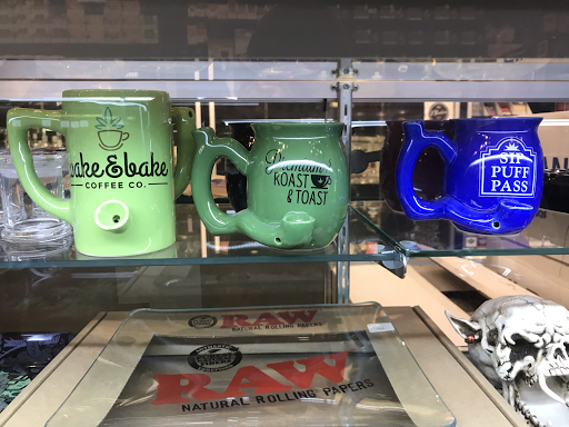 Tobacco Shop «Head Lines Smokes», reviews and photos, 1056 Broad Ripple Ave, Indianapolis, IN 46220, USA