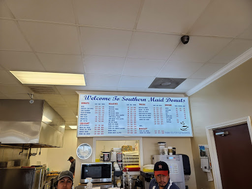 Donut Shop «Southern Maid Donut Shop», reviews and photos, 12331 Will Clayton Pkwy, Humble, TX 77346, USA