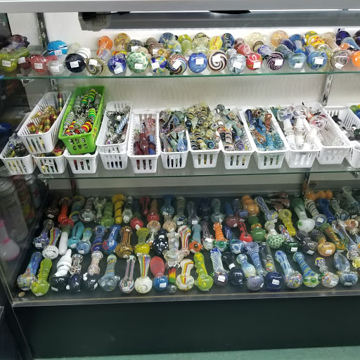 Tobacco Shop «Brockton smoke shop», reviews and photos, 793 Crescent St #1, Brockton, MA 02302, USA