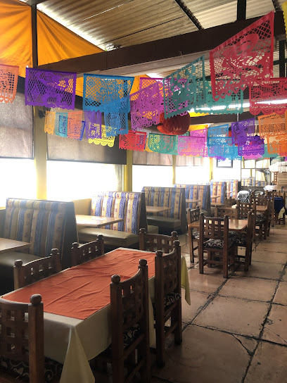 Restaurante San Jorge - Avenida Cuauhtemoc 3 Plaza San Jorge local A, Teotihuacán Centro, 55800 San Juan Teotihuacan de Arista, Méx., Mexico