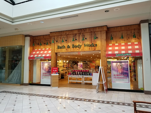 Bath & Body Works, 2415 N Monroe St, Tallahassee, FL 32303, USA, 