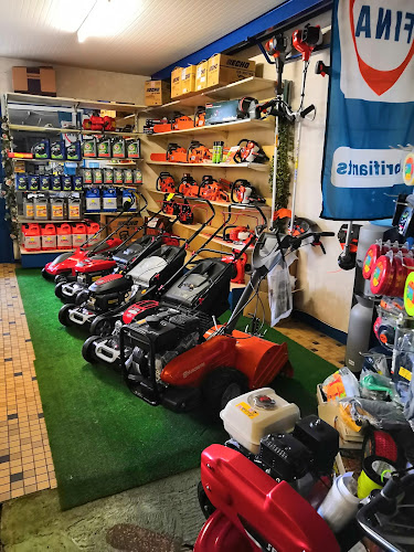 Magasin de matériel de motoculture Leguérinel Xavier Fougères