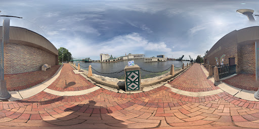 Park «Billie Limacher Bicentennial Park», reviews and photos, 201 W Jefferson St, Joliet, IL 60432, USA