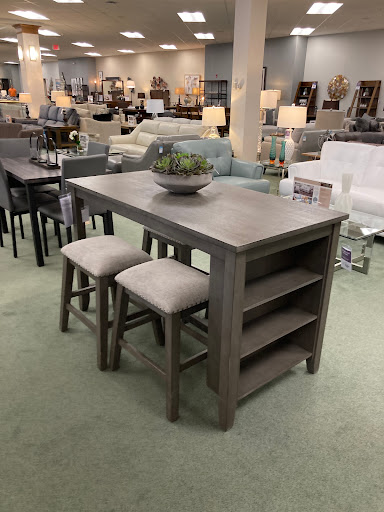 Furniture Store «Raymour & Flanigan Furniture and Mattress Store», reviews and photos, 2780 W Ridge Rd, Rochester, NY 14626, USA