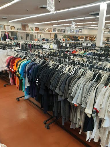 Thrift Store «St. Vincent de Paul Thrift Store & Donation Center, Livermore», reviews and photos, 1817 Second St, Livermore, CA 94550, USA