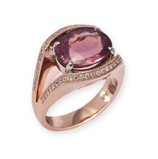 Jewelry Store «Revell Jewelers», reviews and photos, 904 Middle Rd, Bettendorf, IA 52722, USA