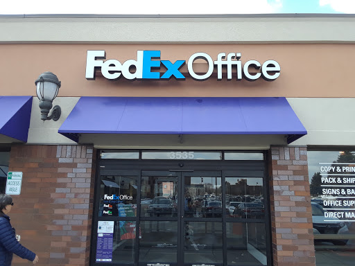 Print Shop «FedEx Office Print & Ship Center», reviews and photos, 3535 Hazelton Rd, Edina, MN 55435, USA