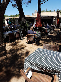 Atmosphère du Restaurant Le Vincennes à Salon-de-Provence - n°12