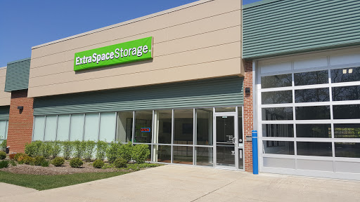 Storage Facility «Extra Space Storage», reviews and photos, 275 Northfield Rd, Northfield, IL 60093, USA