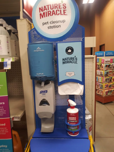 Pet Supply Store «PetSmart», reviews and photos, 271 University Ave, Westwood, MA 02090, USA