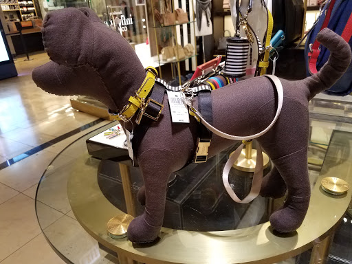 Fashion Accessories Store «Henri Bendel», reviews and photos, 845 N Michigan Ave, Chicago, IL 60611, USA