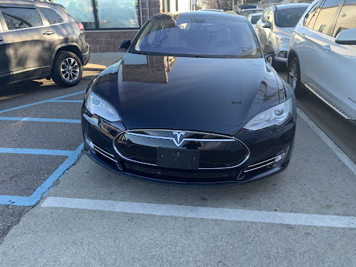 Used Car Dealer «SOUTHFIELD QUALITY CARS, INC.», reviews and photos, 16941 W 8 Mile Rd, Detroit, MI 48235, USA