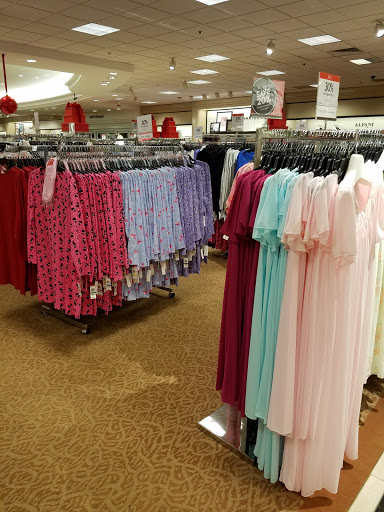 Shopping Mall «Auburn Mall», reviews and photos, 385 Southbridge St, Auburn, MA 01501, USA