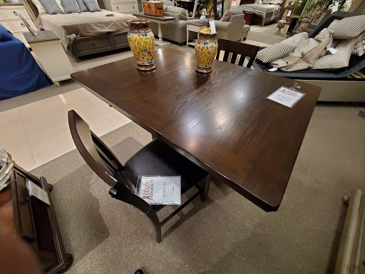 Furniture Store «Marlo Furniture», reviews and photos, 5650 General Washington Dr, Alexandria, VA 22312, USA