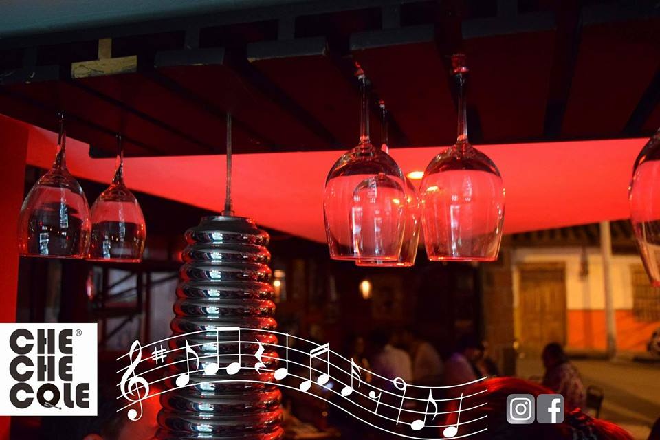 ChE ChE CoLe - Salsa y Sabor