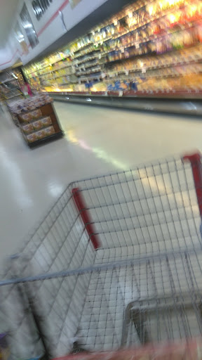 Grocery Store «Apples Grocery Store», reviews and photos, 4100 Ivanhoe Ave, Sheffield Lake, OH 44054, USA