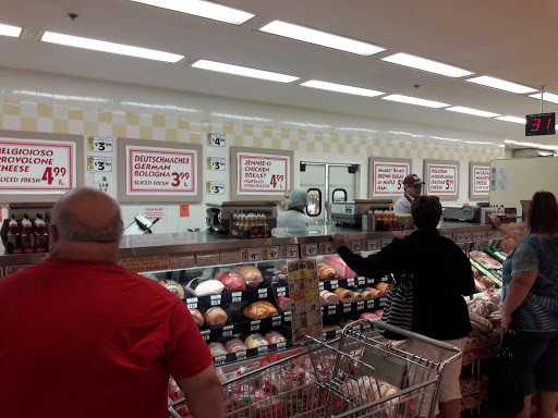 Grocery Store «Market Basket», reviews and photos, 139 Endicott St, Danvers, MA 01923, USA