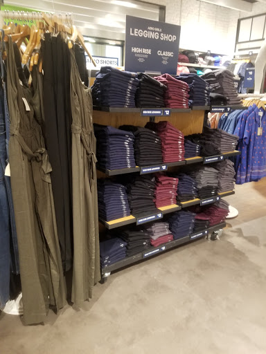 Clothing Store «Aéropostale», reviews and photos, 200 Baychester Ave, Bronx, NY 10475, USA