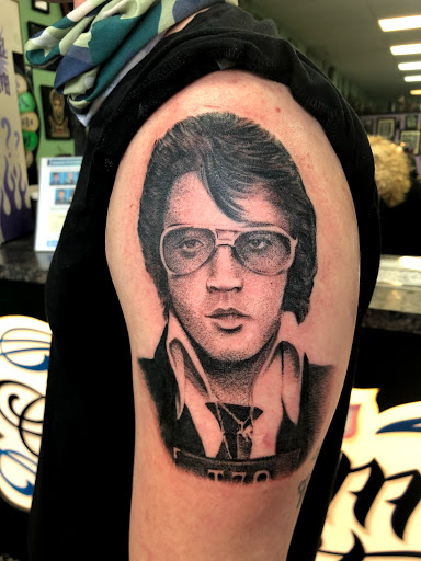 Explore lightning tattoo ideas, creative tattoo ideas in Deerfield, available at Maximum Tattoo