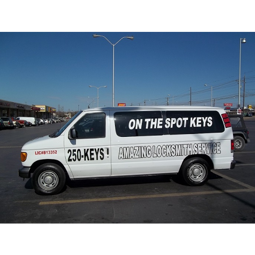 Locksmith «Amazing Locksmith Service», reviews and photos, 9306 N Lamar Blvd b, Austin, TX 78753, USA