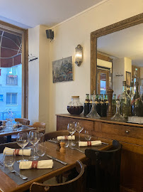 Atmosphère du Restaurant français Le Petit Pontoise à Paris - n°14