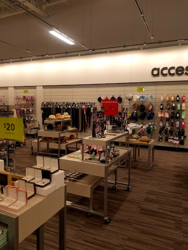 Department Store «Nordstrom Rack Hamilton Crossings», reviews and photos, 750 N Krocks Rd #303, Allentown, PA 18106, USA