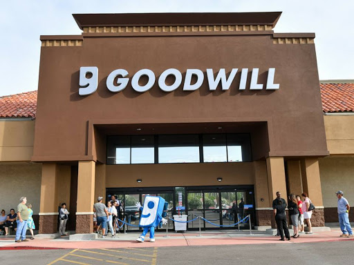 51st & Olive Goodwill Retail Store & Donation Center, 5080 W Olive Ave, Glendale, AZ 85302, Thrift Store