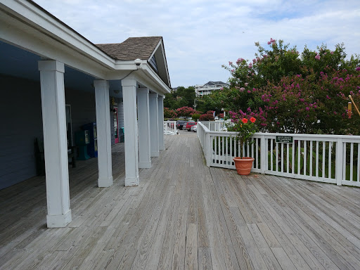 Pet Supply Store «Outer Barks - Water Front Shops», reviews and photos, 1240 Duck Rd, Duck, NC 27949, USA