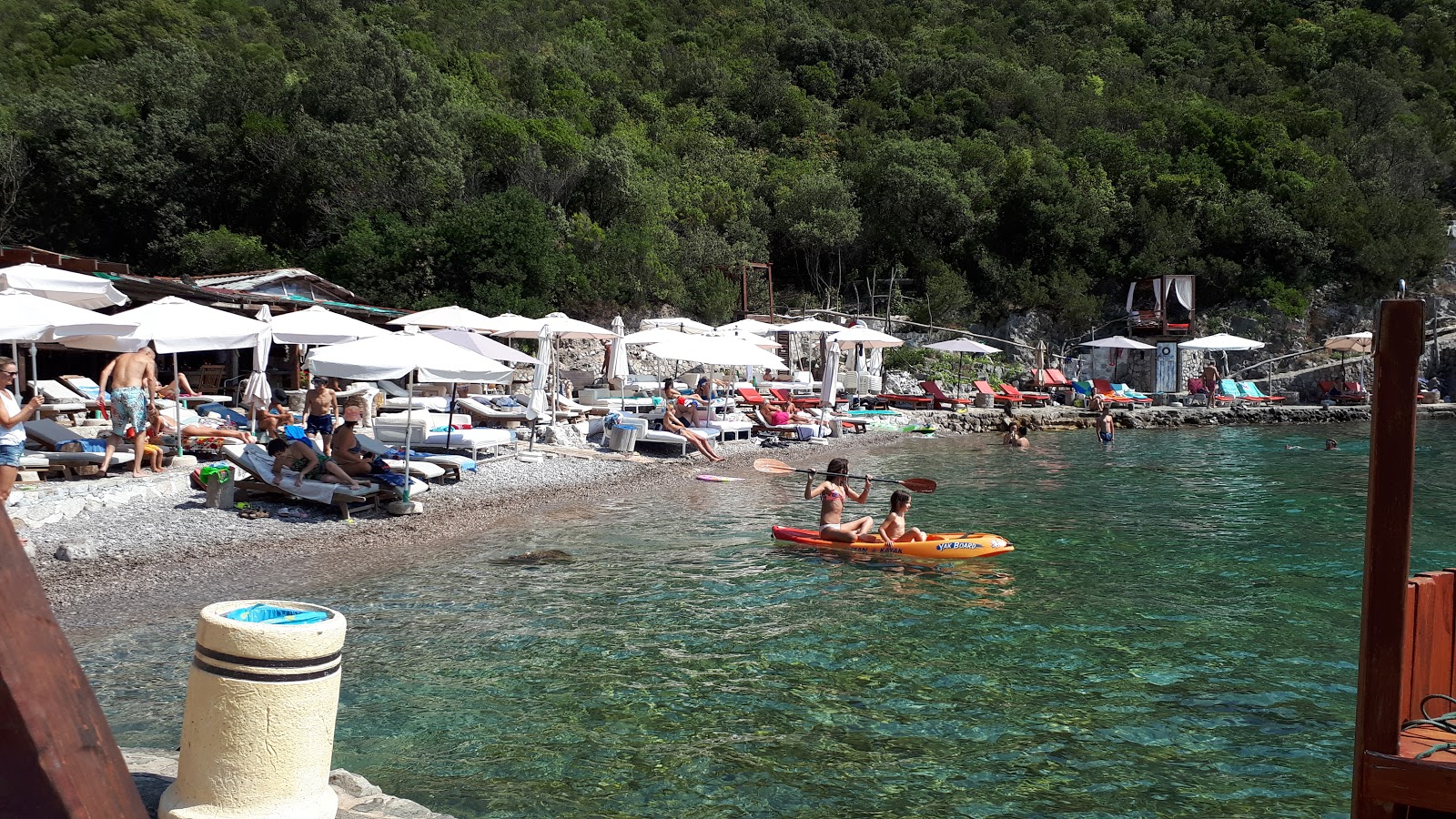 Photo de Dobrech Beach avec un niveau de propreté de très propre