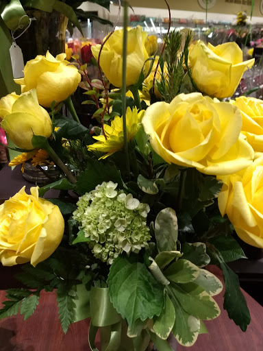 Grocery Store «Safeway», reviews and photos, 520 Mt Hood St, The Dalles, OR 97058, USA