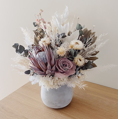 Kim Noble Handcrafted - Dried Flowers & Gifts